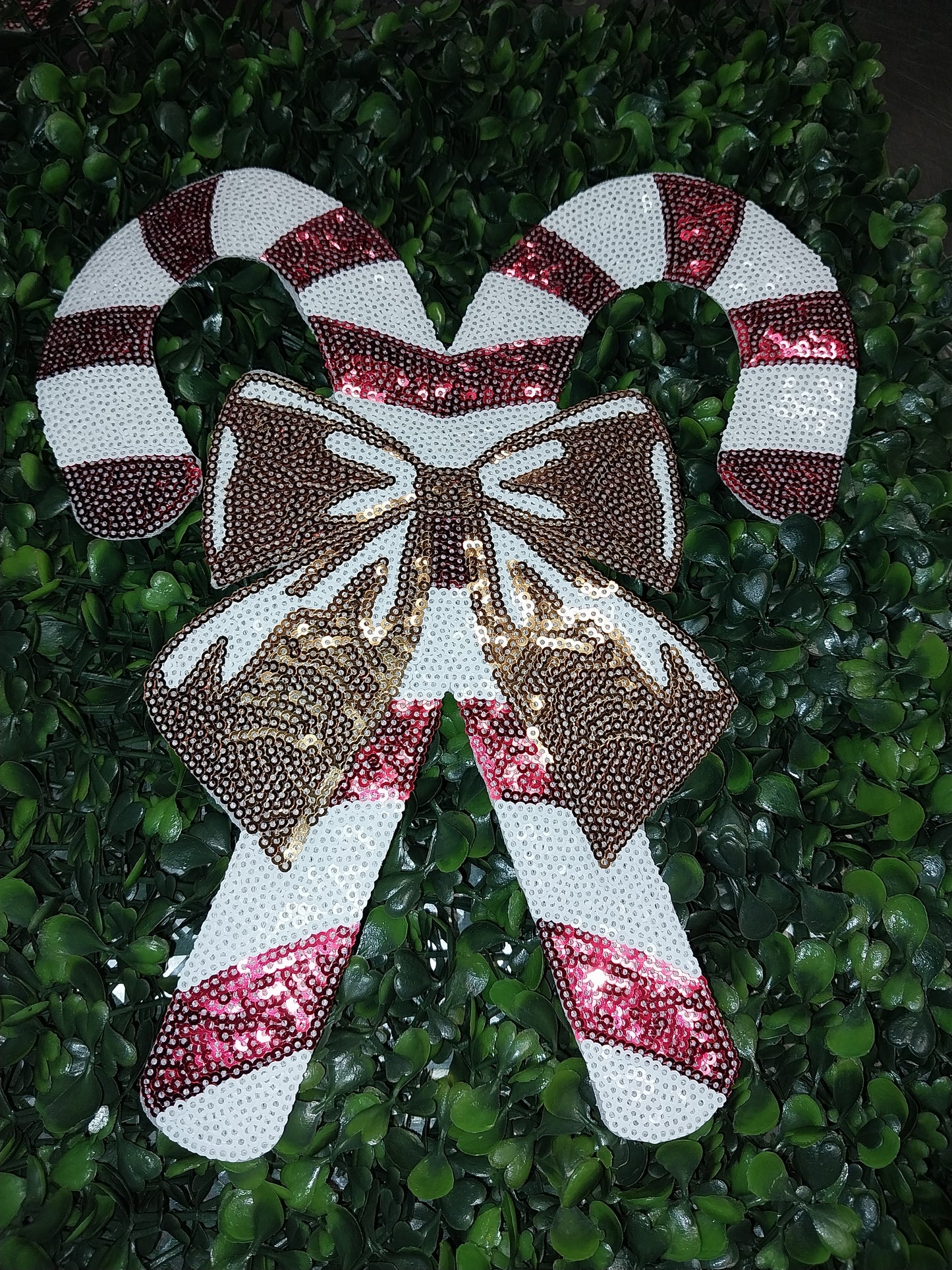 ) Sequin Candy Cane w/Bow Patch