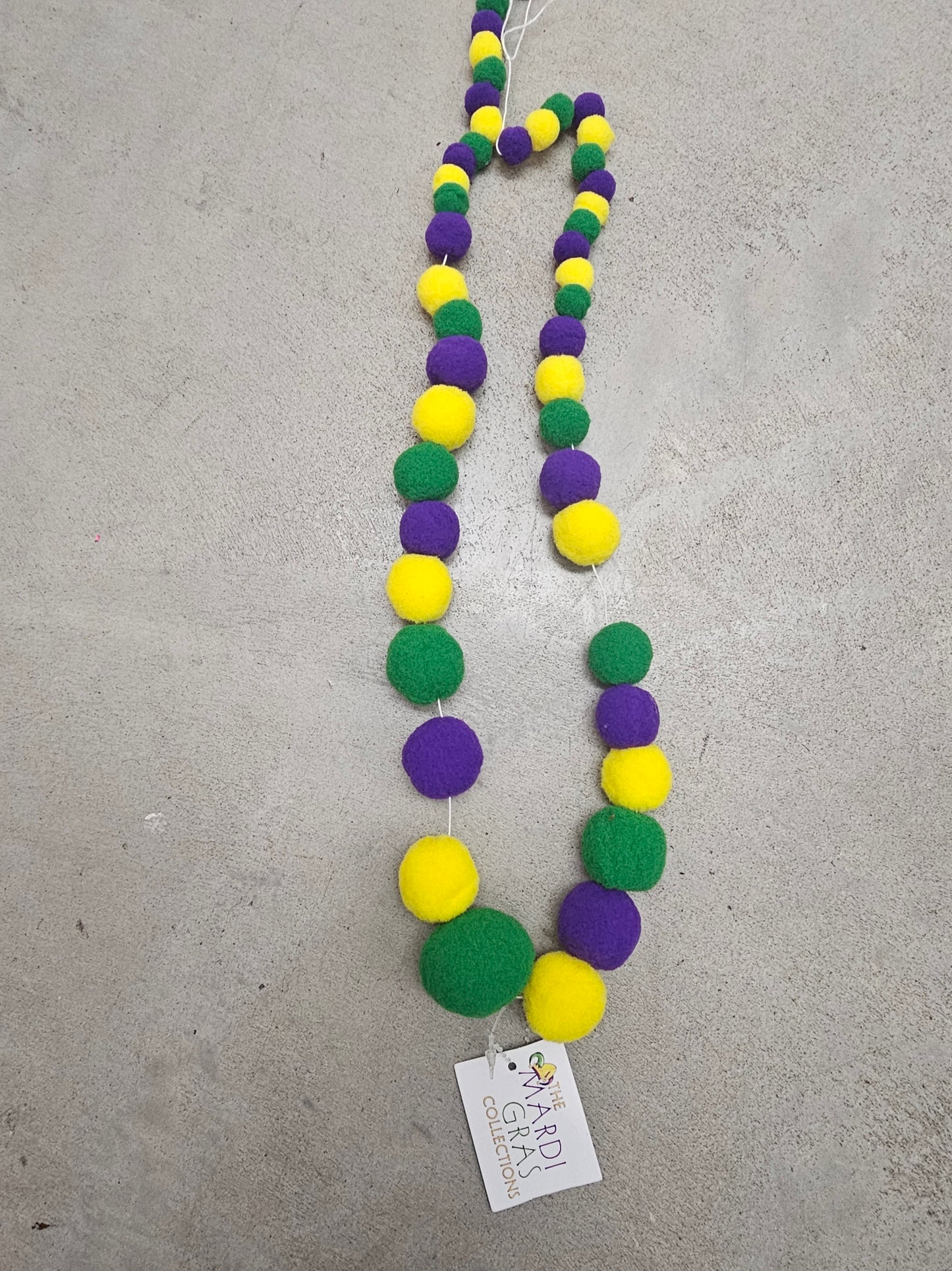 Pom pom Mardi Gras Knecklace