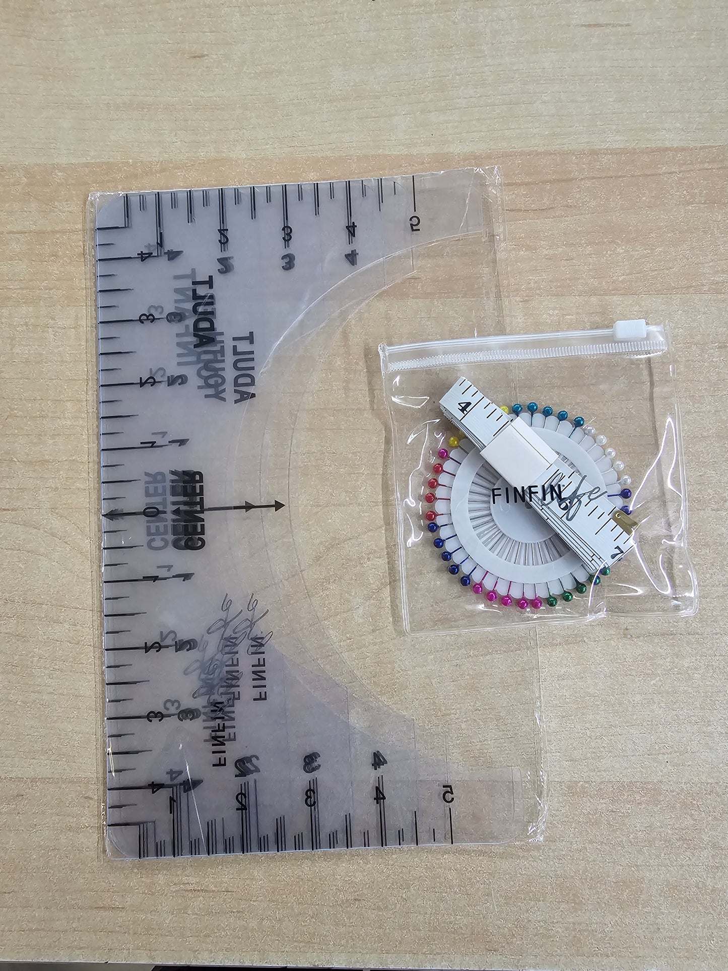 T-Shirt Ruler, 7Pc. Pearl Pins