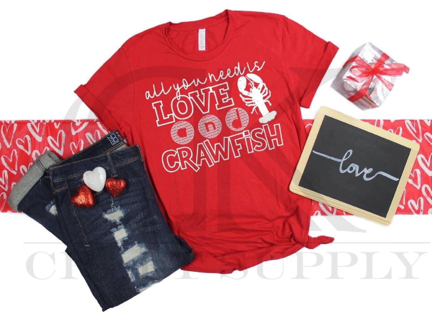 All you need is love and crawfish Single Color (Adult)